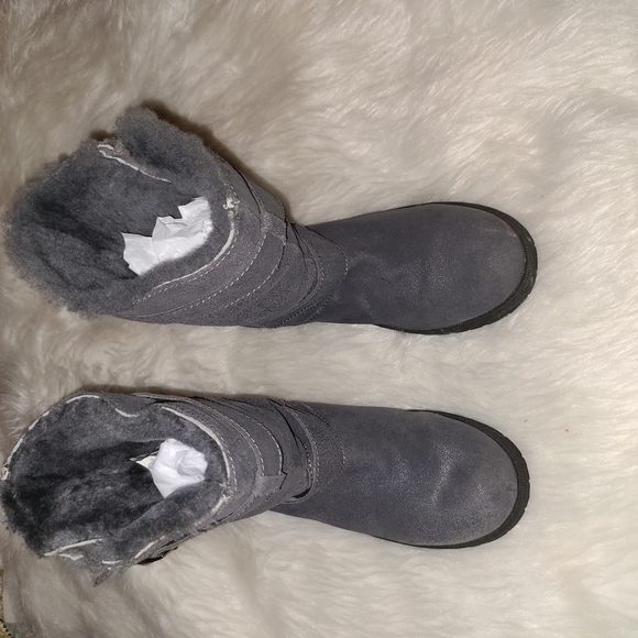 BearPaw Size 9 Gray Suede Leather Boots - Picture 3 of 13
